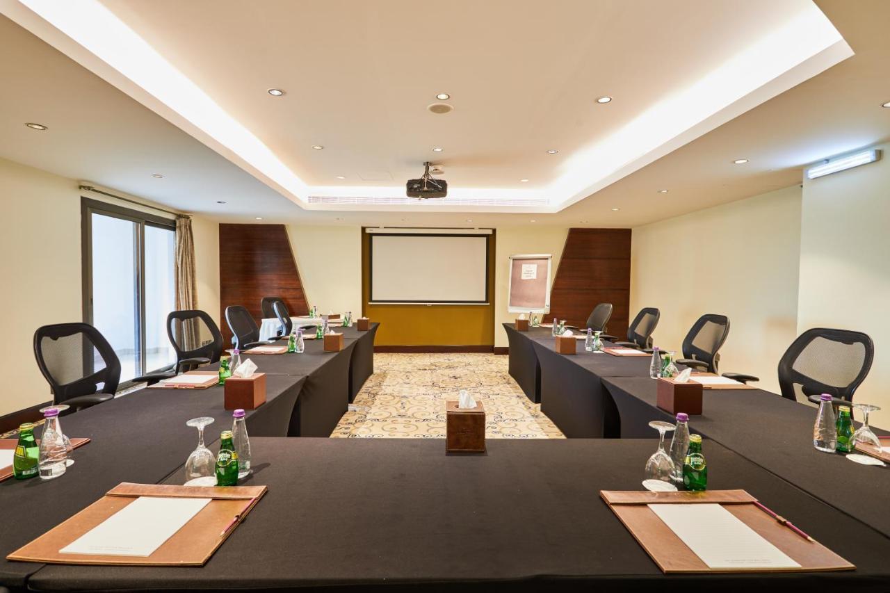 Crowne Plaza Riyadh Al Waha By Ihg Екстер'єр фото