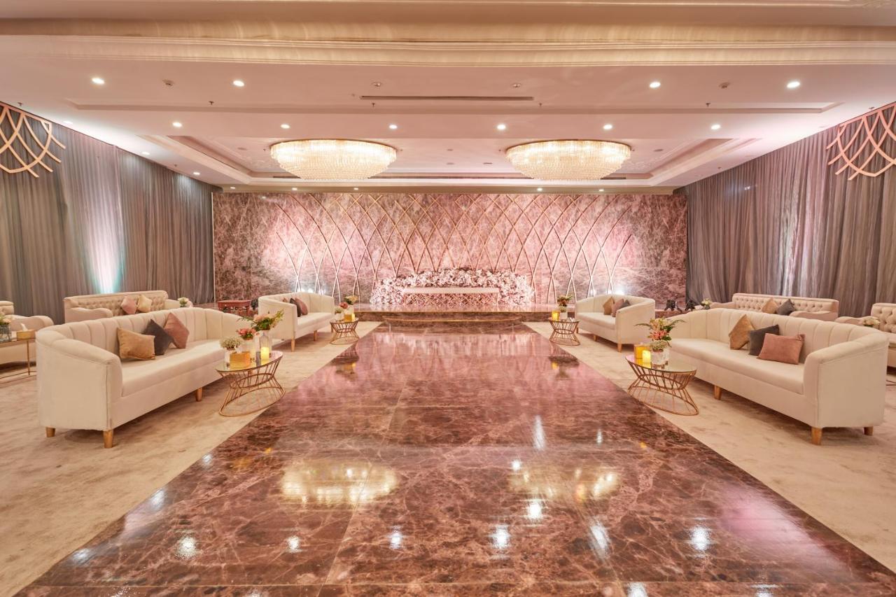 Crowne Plaza Riyadh Al Waha By Ihg Екстер'єр фото